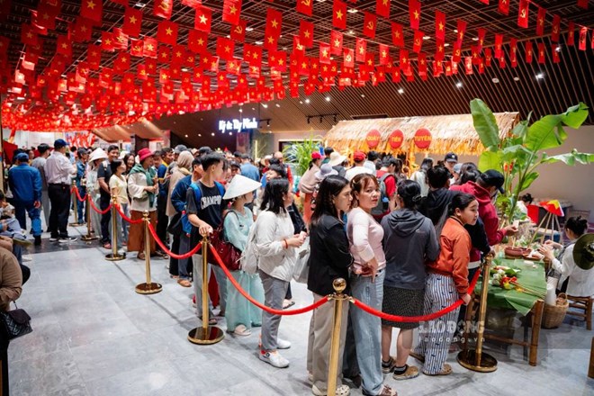 Gần 40.000 lượt khách đổ về núi Bà Đen dịp Quốc khánh 2.9