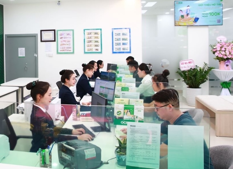 Lãi suất hôm nay: Gửi trực tuyến, lãi suất cao nhất lên 9,4%/năm lãi suất