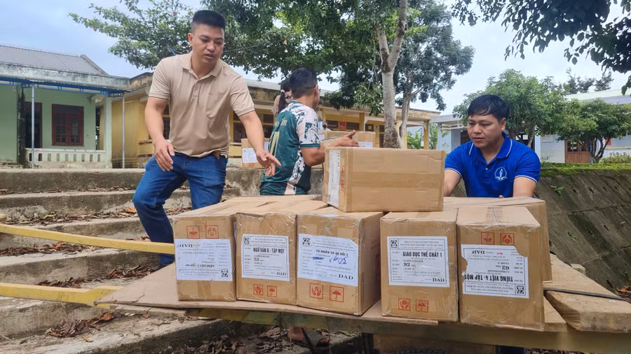 NXBGDVN đã cung ứng 228 triệu bản SGK trước thềm năm học mới. sgk-2.jpg