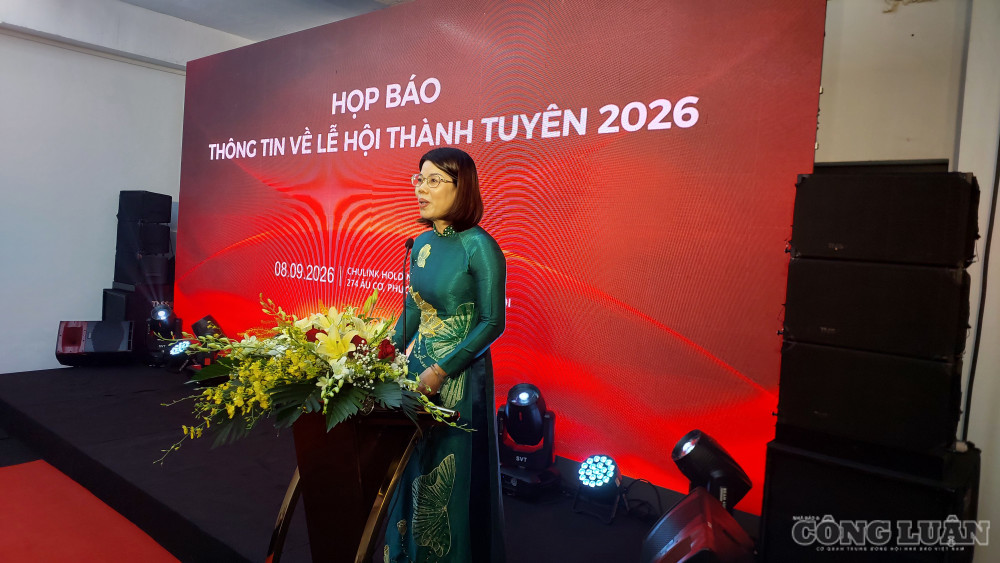 Bà Nguyễn Thị Hoài, Phó Giám đốc Sở Văn hóa, Thể thao và Du lịch tỉnh Tuyên Quang, thông tin về kế hoạch tổ chức Lễ hội Thành Tuyên năm 2026. Ảnh: Đào Vinh clo_br_1000062409.jpg