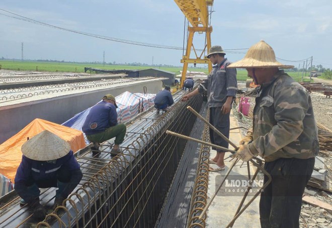 Cao tốc hơn 9.100 tỉ đồng qua Ninh Bình tăng tốc thi công