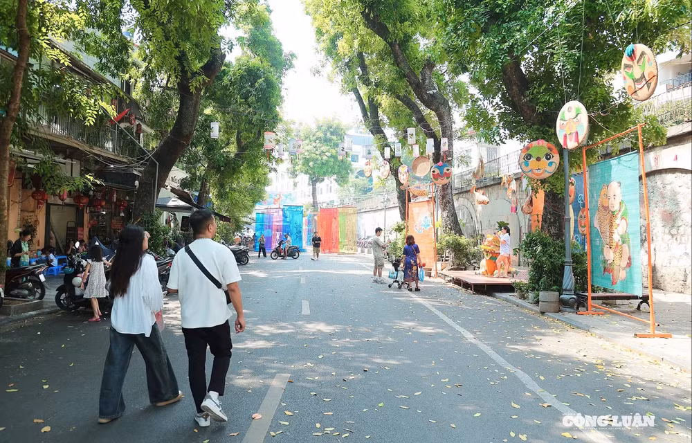 Chính thức bàn giao 127 vòm đường sắt Phùng Hưng về TP.Hà Nội quản lý. phung-hung.png
