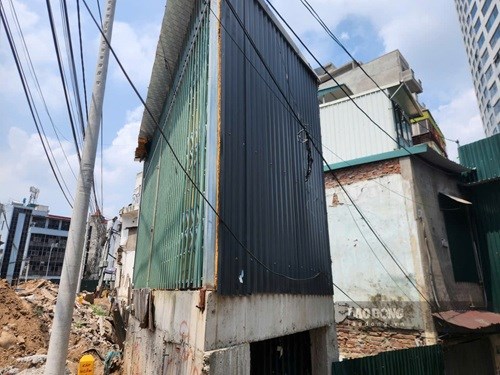Những mảnh đất siêu nhỏ nham nhở dọc Vành đai 1 Hà Nội
