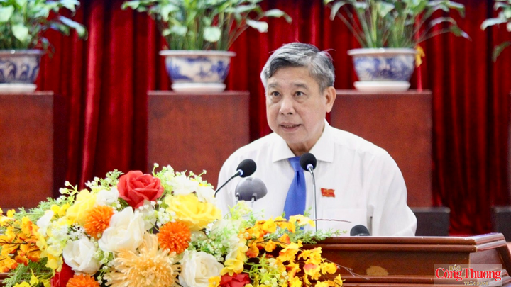Ông Đồng Văn Thanh - Chủ tịch HĐND TP. Cần Thơ phát biểu khai mạc kỳ họp.