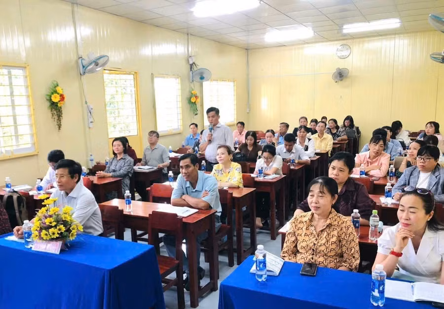 Đại biểu tham dự lớp tập huấn. 1000094497.jpg