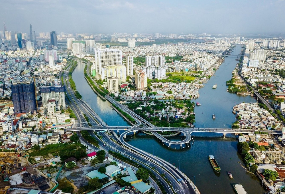 TP HCM đang đẩy nhanh quá trình tháo gỡ khó khăn cho hàng nghìn dự án bất động sản tồn đọng, kéo dài, qua đó từng bước khơi thông nguồn lực đất đai và vốn đầu tư. Ảnh: One Housing image-upload-1727583202-3.jpg