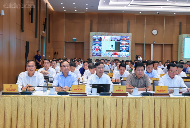 Các đại biểu tham dự phiên họp. Ảnh: Nhật Bắc