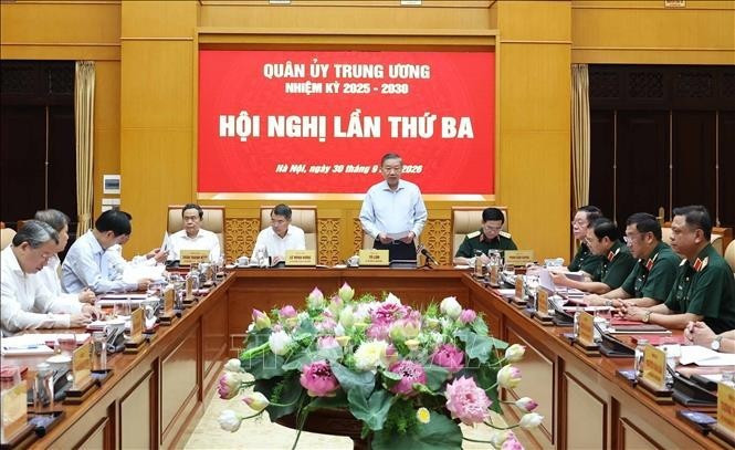 Tổng Bí thư, Chủ tịch nước Tô Lâm, Bí thư Quân ủy Trung ương phát biểu. Ảnh: TTXVN