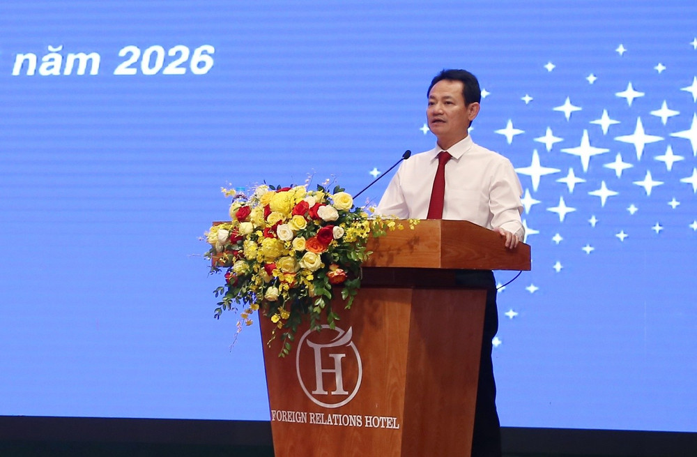 Ông Nguyễn Đức Thiện – Phó Bí thư Đảng ủy, Thành viên HĐTV kiêm Tổng Giám đốc EVNNPC tiếp thu các ý kiến chỉ đạo tại Hội nghị