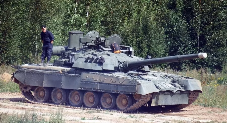 Nga tìm ra phương pháp đặc biệt để sản xuất lượng lớn xe tăng T-80UE-1