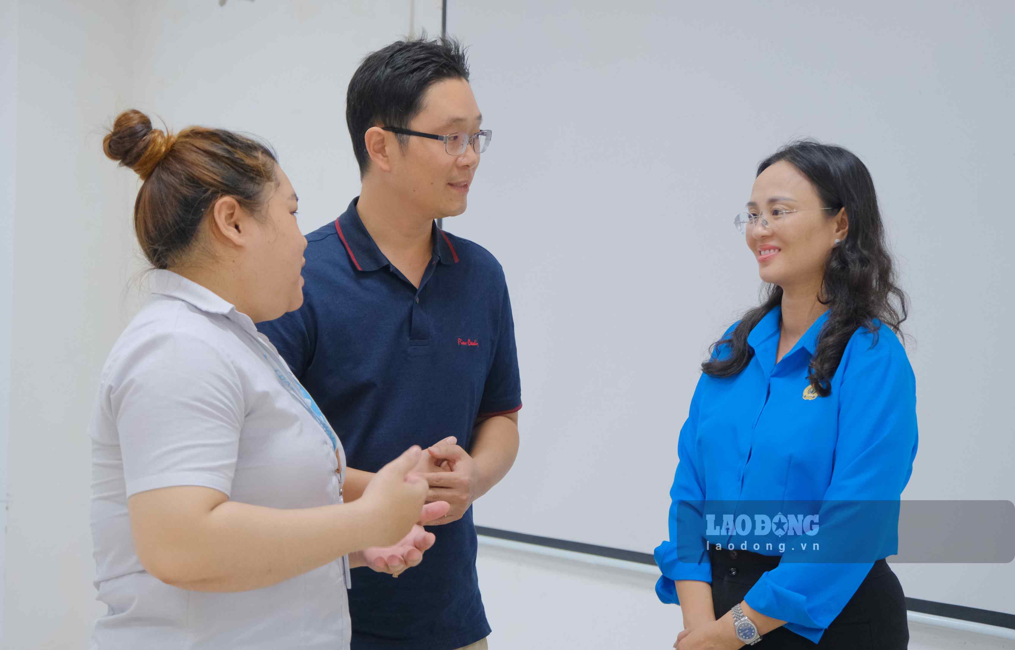 Liên đoàn Lao động TP Cần Thơ đến thăm và làm việc tại Công ty TNHH Unipax Vị Thanh. Ảnh: Mỹ Ly (chụp ngày 8.10)