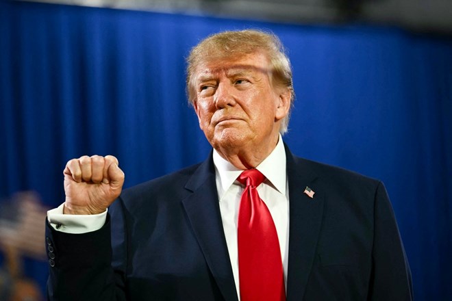 Ông Trump tuyên bố hệ thống Starshield trở lại tại Ukraina