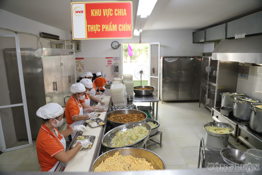 WHO cho biết thực phẩm không an toàn có thể gây ra hơn 200 loại bệnh khác nhau, trong đó có nhiều bệnh lý đường tiêu hóa. Các mối nguy từ thực phẩm bị ô nhiễm hoặc hóa chất không được quản lý phù hợp có thể gây ảnh hưởng nghiêm trọng đến sức khỏe con người. clo_br_img-3260.jpg